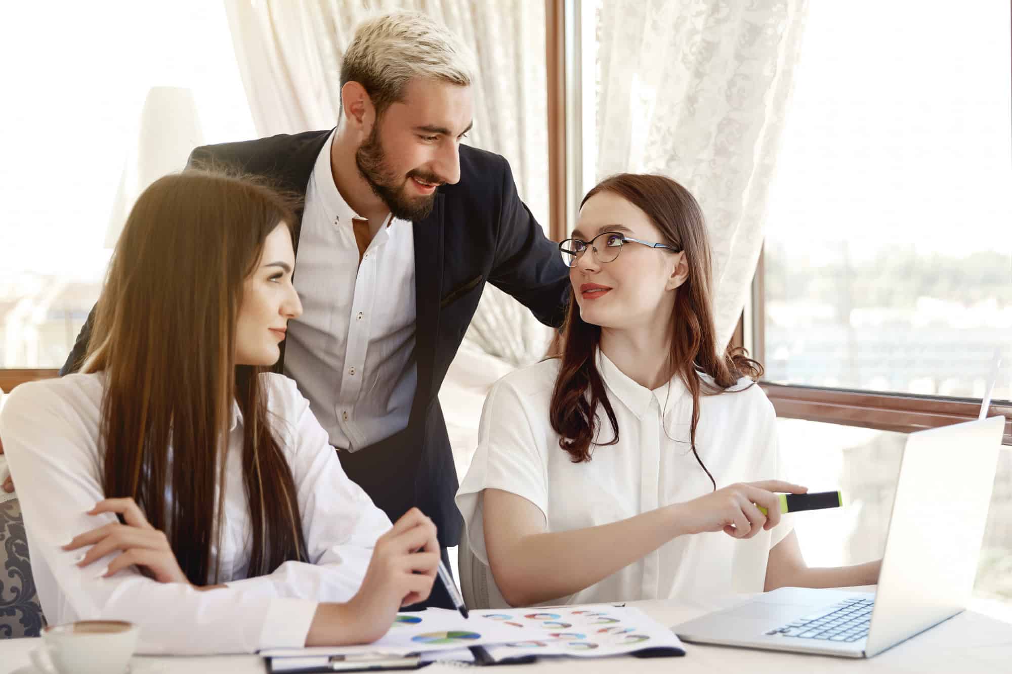 Want to Earn as a Consultant Join Businessly’s Global Network